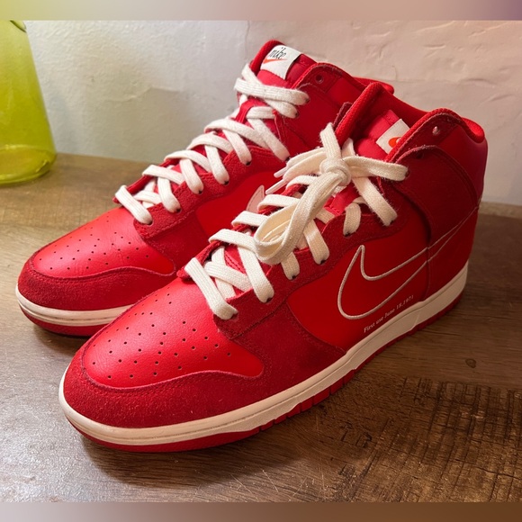 Nike Dunk High ‘First Use’ Red - Picture 5 of 9